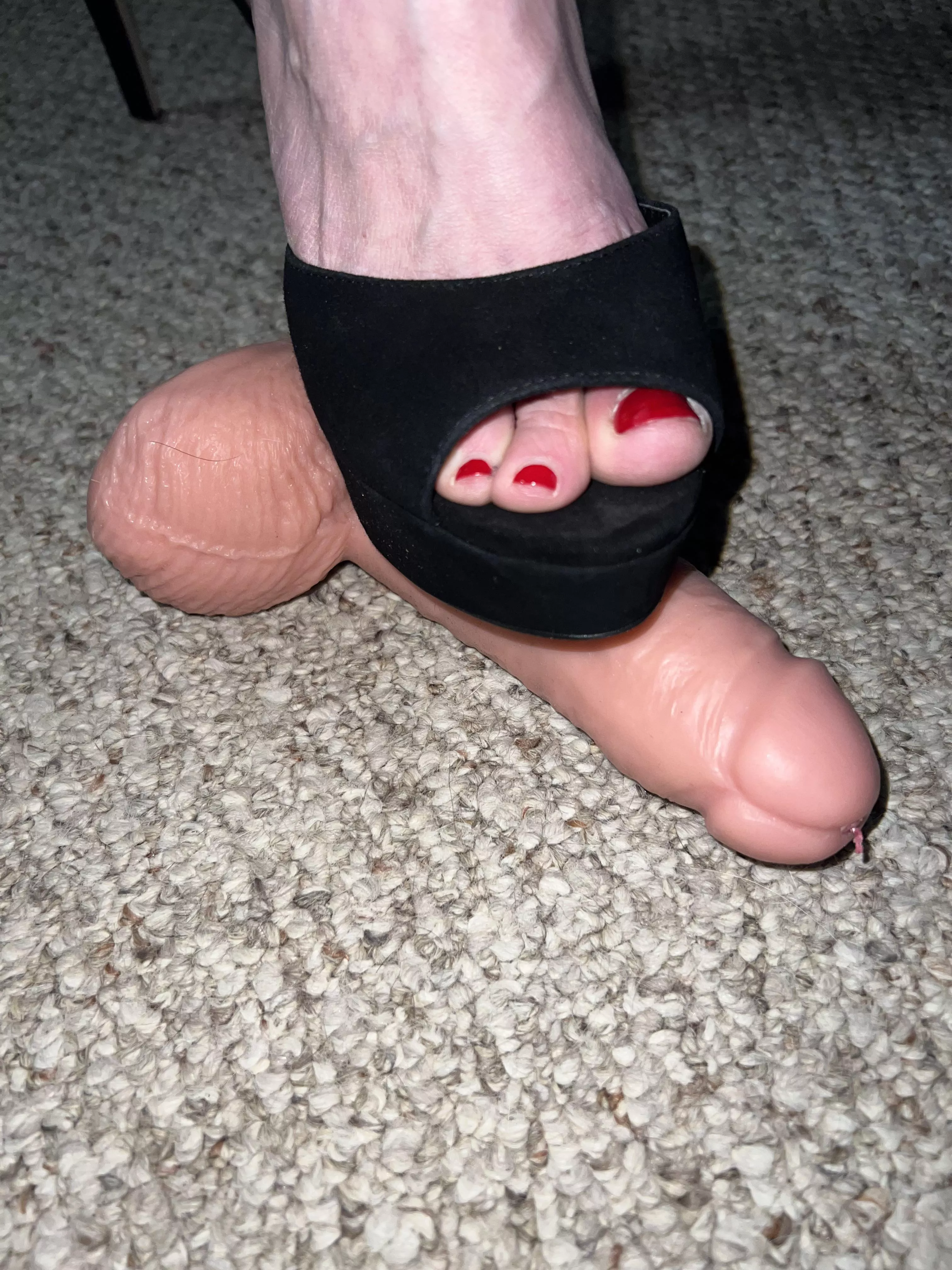 I think my husband should buy be new shoes.