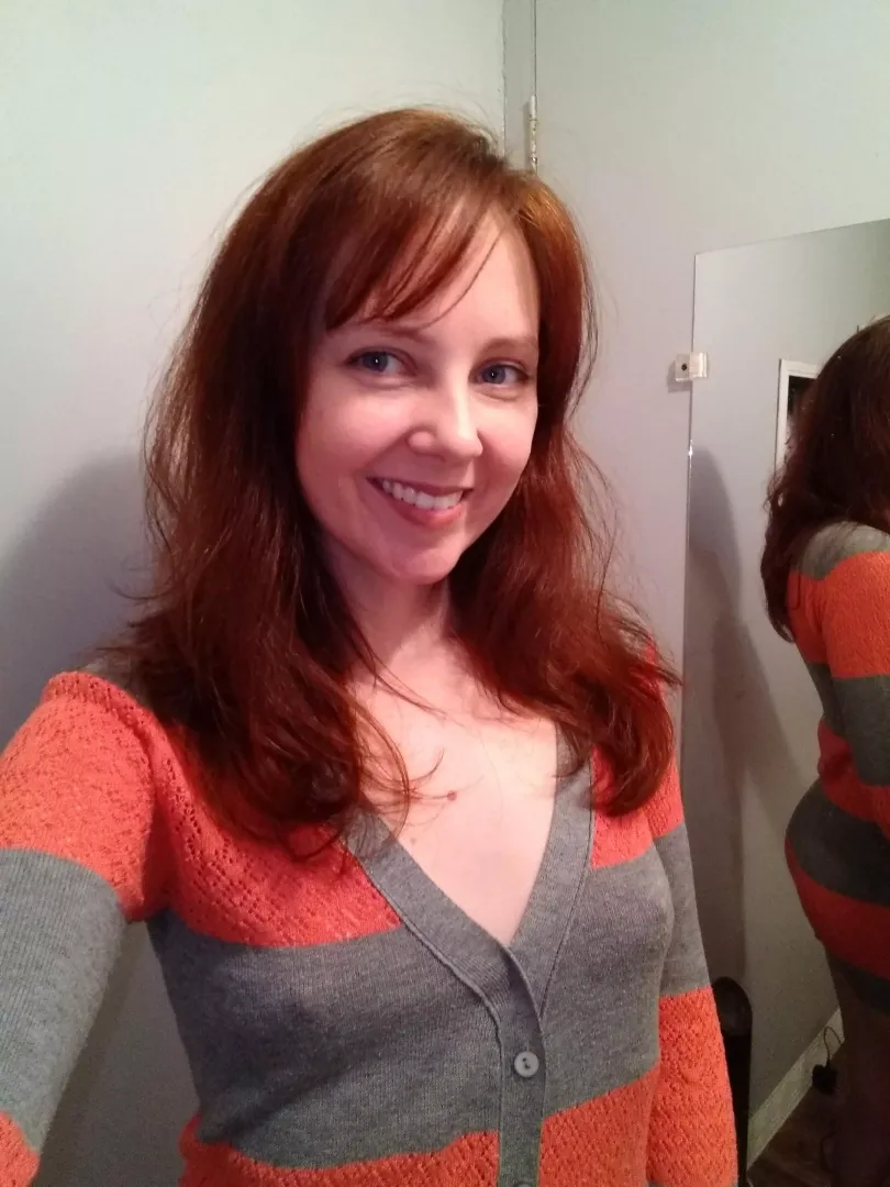 I think this dress looks better braless