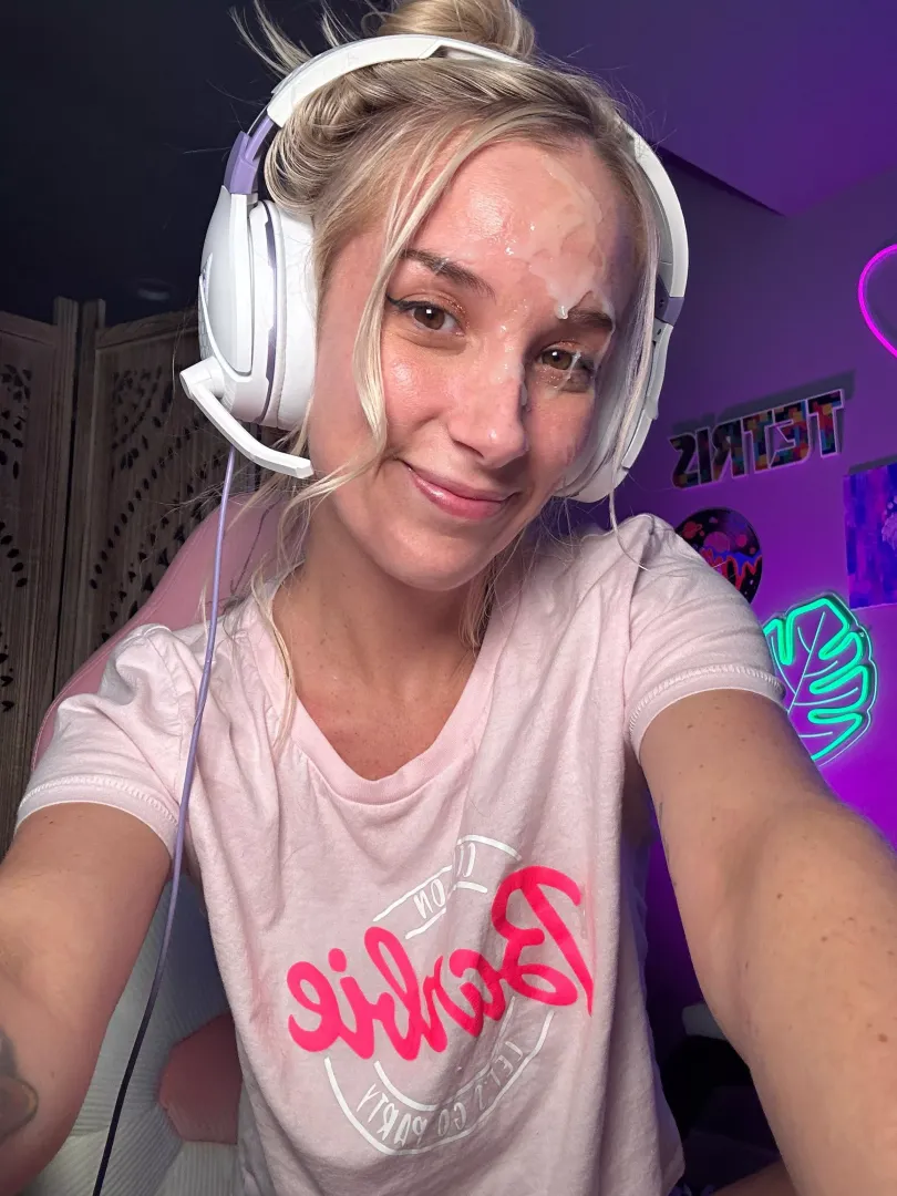 I told him he could cum on my face WHENEVER he wanted… so he interrupted my twitch stream lol