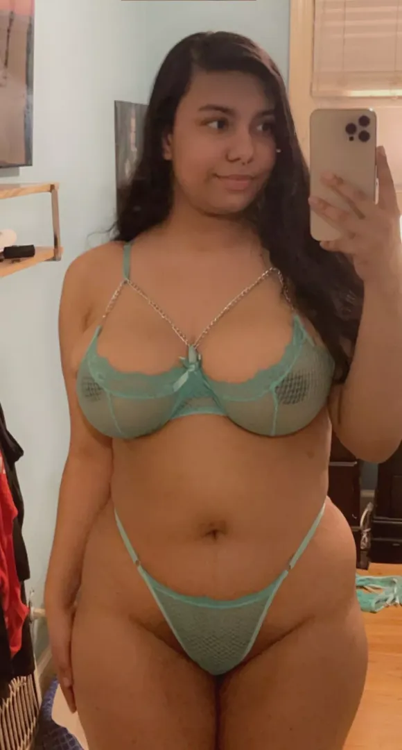 I used to hide my thick body but now it's to make your morning wood harder