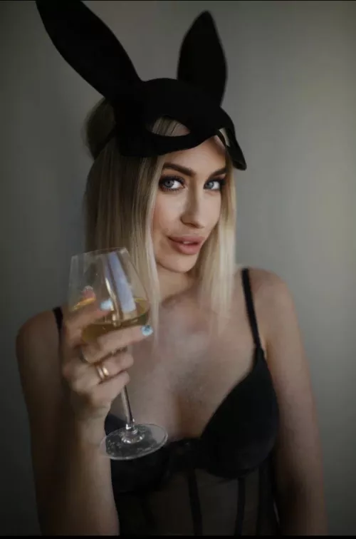 I wanna be your bunny!