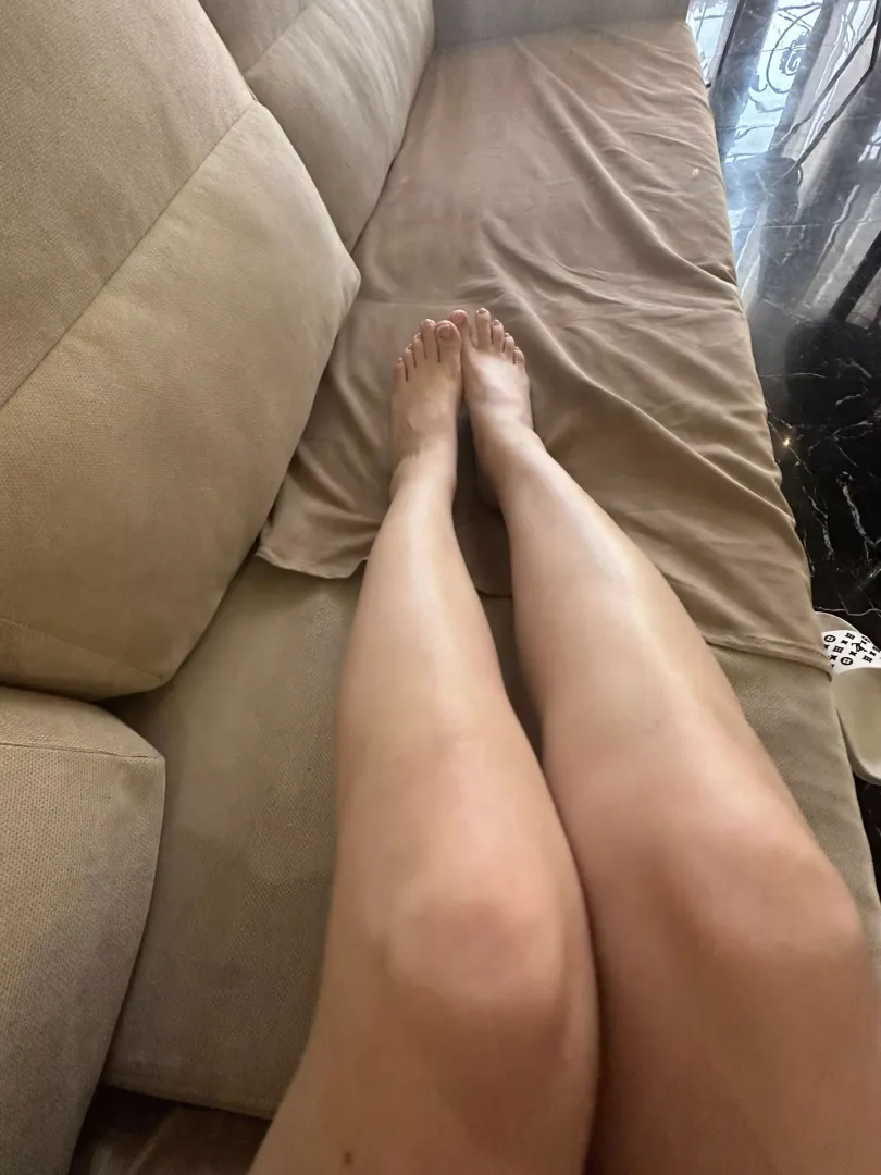 I want to be someone's fuck doll