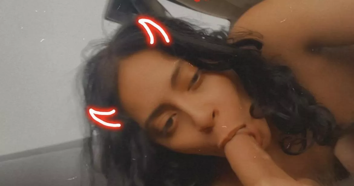 I want to be your throat goat😈