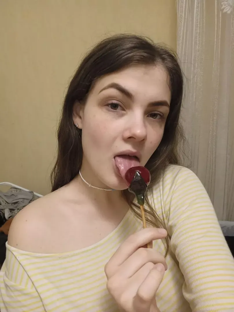I want to play with you