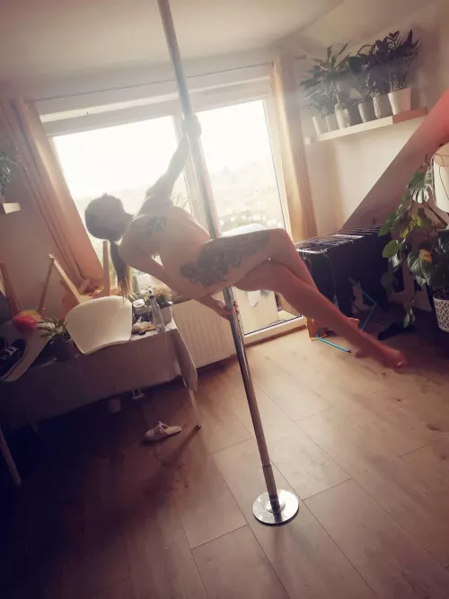 I want you to make this pussy cum everywhere 😩