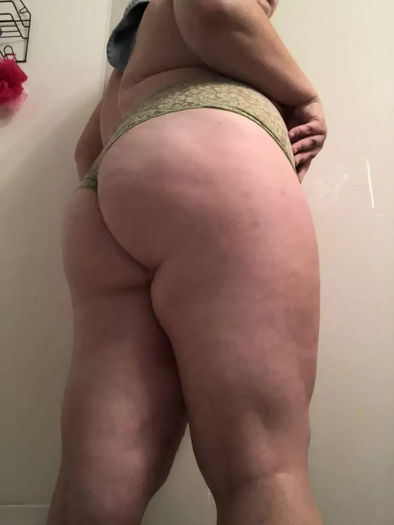 💜 I want you to take my ass and fuck it hard 🔥 I want it bad...🥵