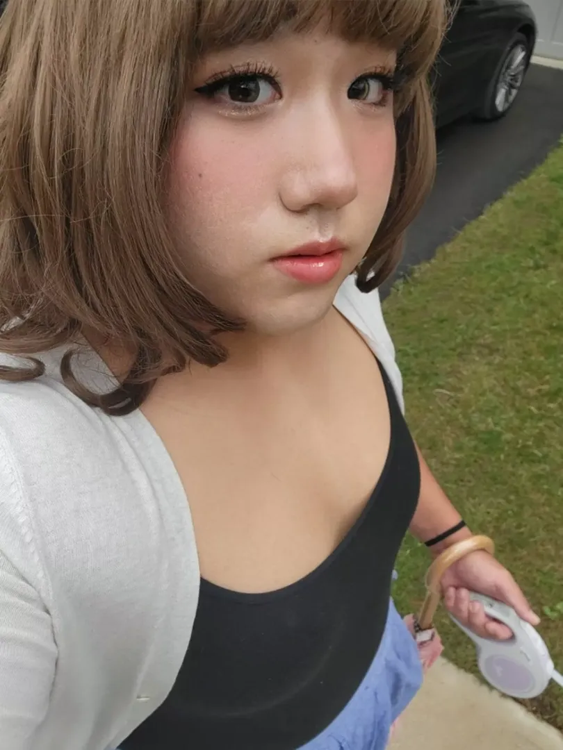I went outside for the first time in daylight! Omgomg