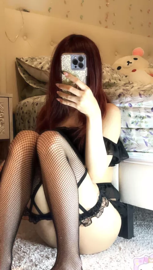 i wish i had a bf to send nudes to (F19) 💕