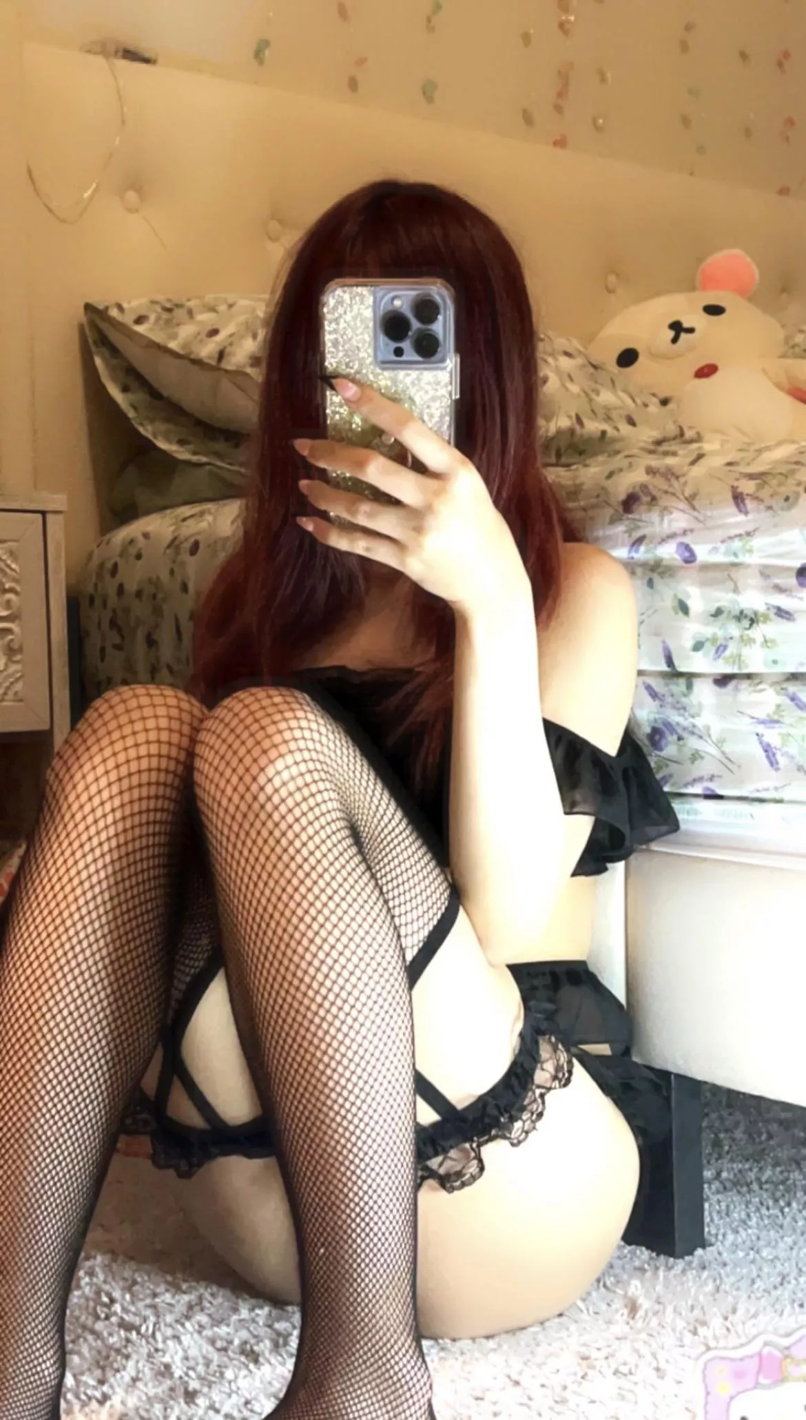 i wish i had a bf to send nudes to (F19) 💕