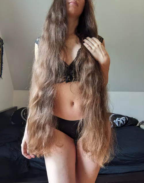 I wonder how much longer I should grow my hair?