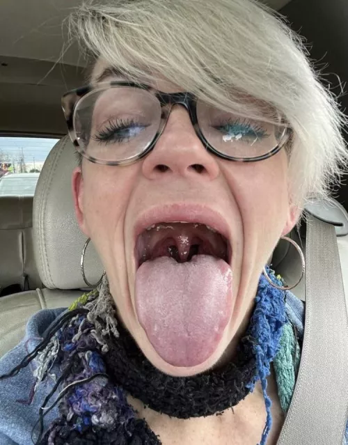 I wonder what my 44yo mouth could be used for aha
