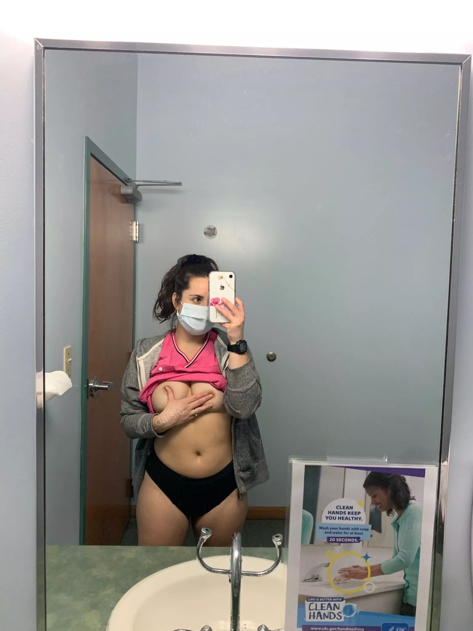 i work with dogs, wanna see my sweater puppies? 🐶