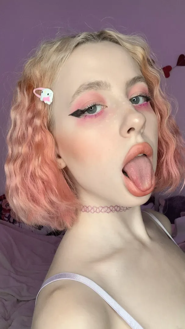 i would give you a lot of pleasure with my tongue