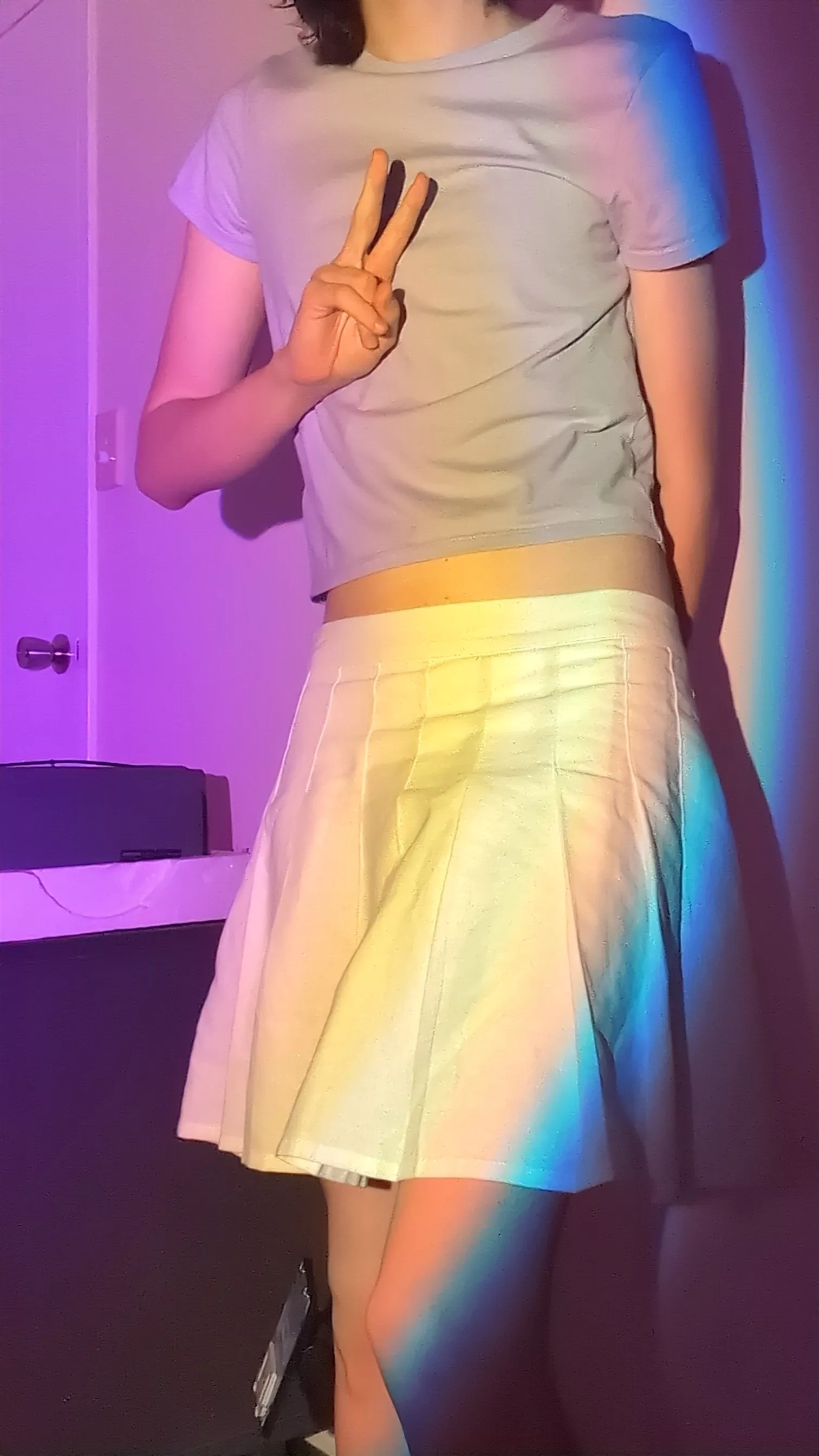 I would kill for some praise >~<