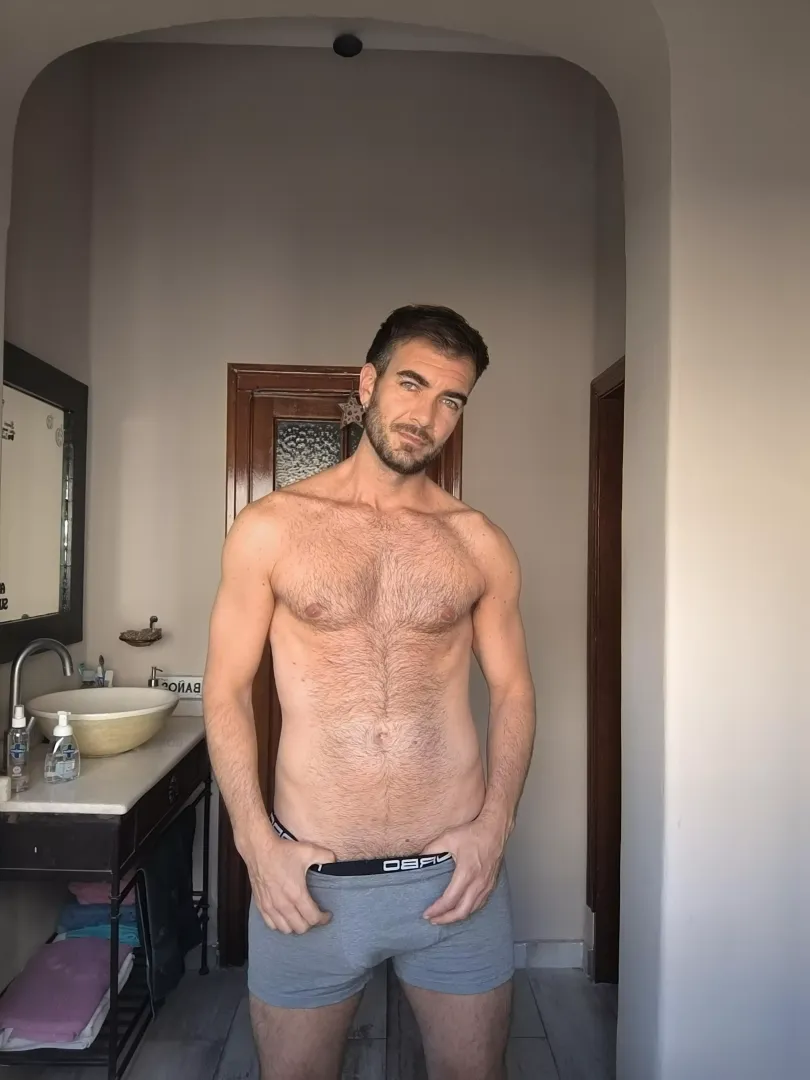 I would like to give a boxer full of milk
