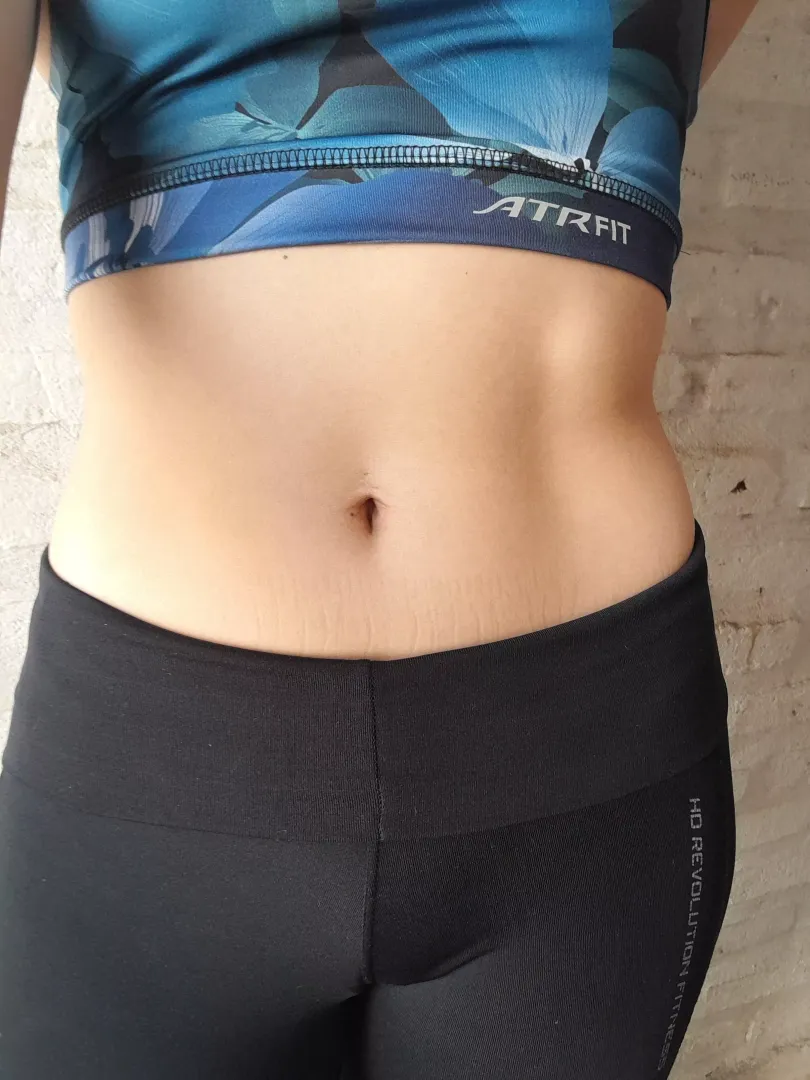 I would love to rub my belly button on your cock 