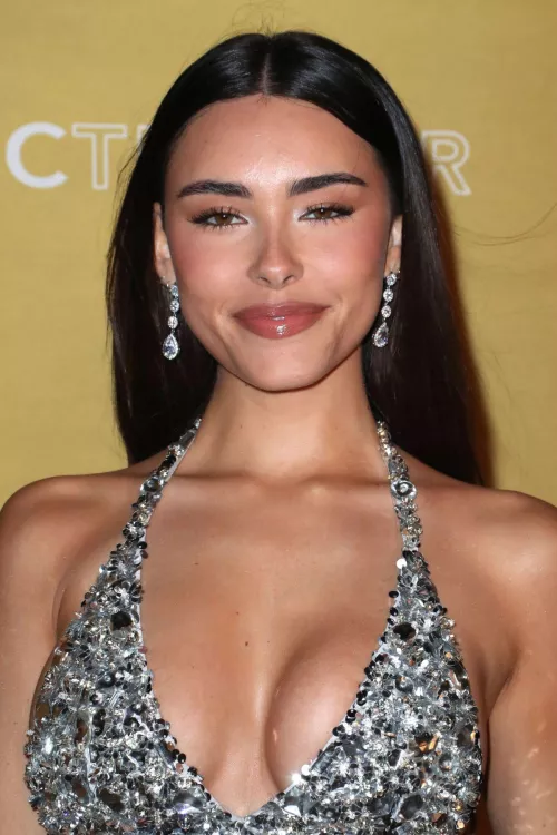 I‘d love to worship goddess Madison Beer