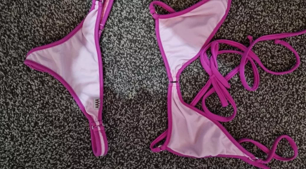 Identify bikini please? bought it used.