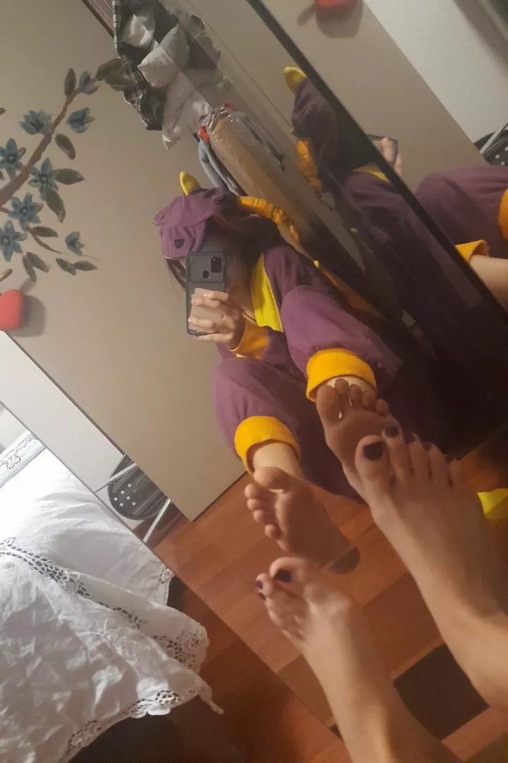 if I were Cinerea who would like to be my spyro?