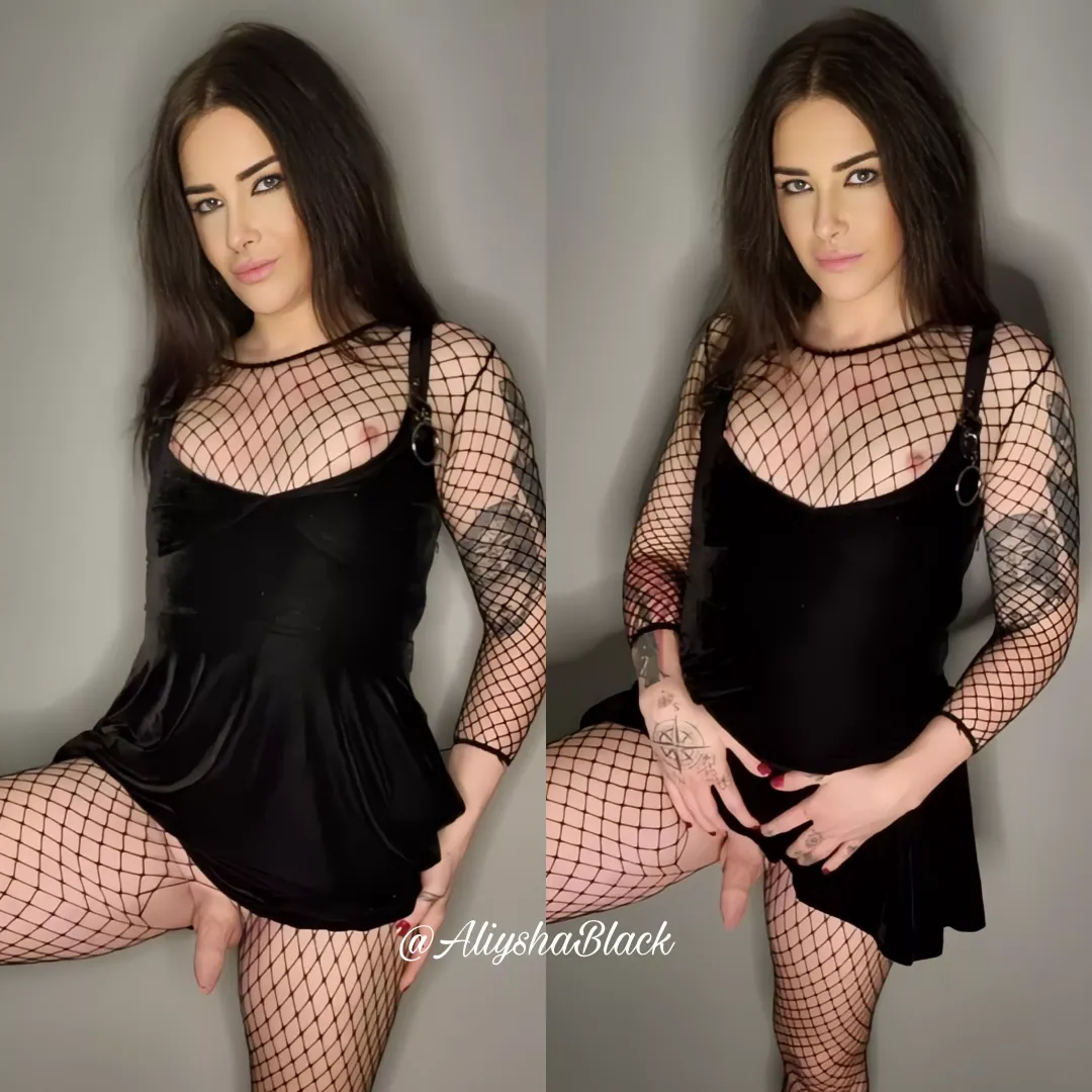 If lift up my dress will you fall to your knees x