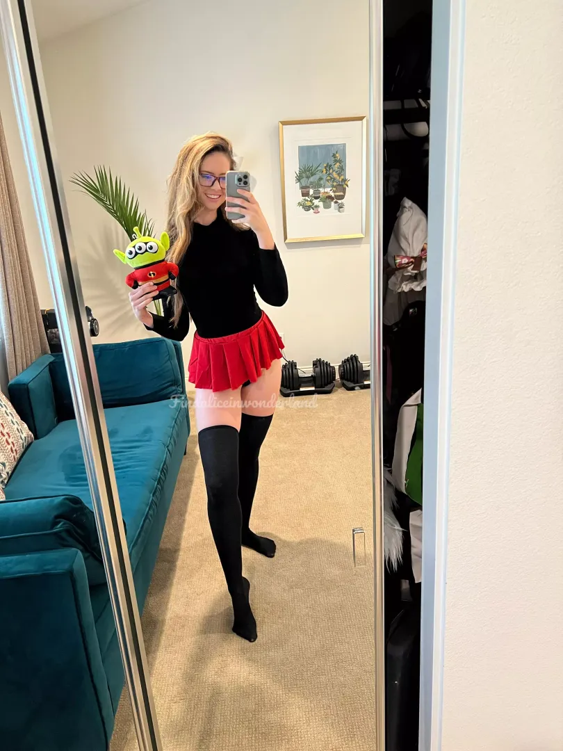 If you like nerdy girls [F]