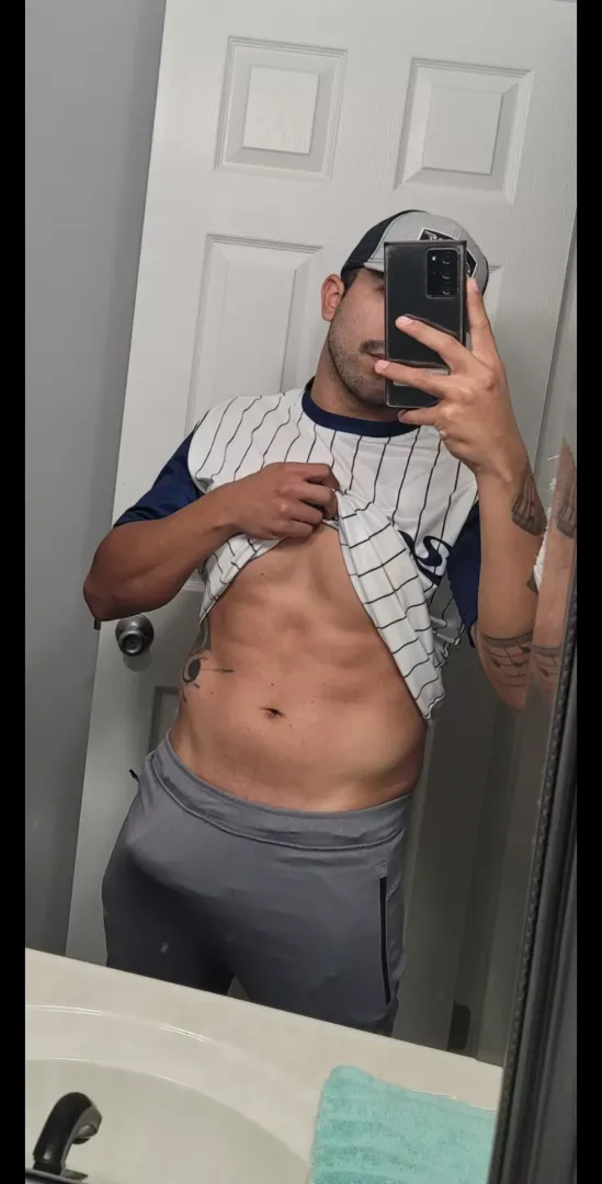 If you see this on the baseball field, wyd?