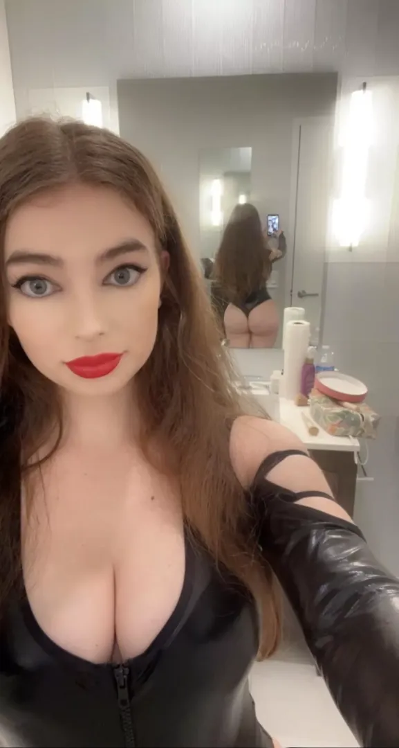 [IG] bad bitch I can be your fantasy