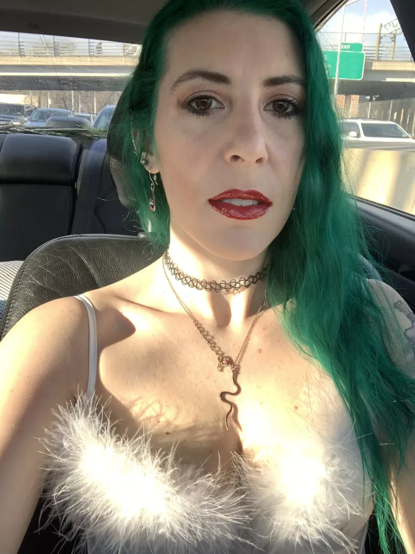 [IG] Slutty Santa