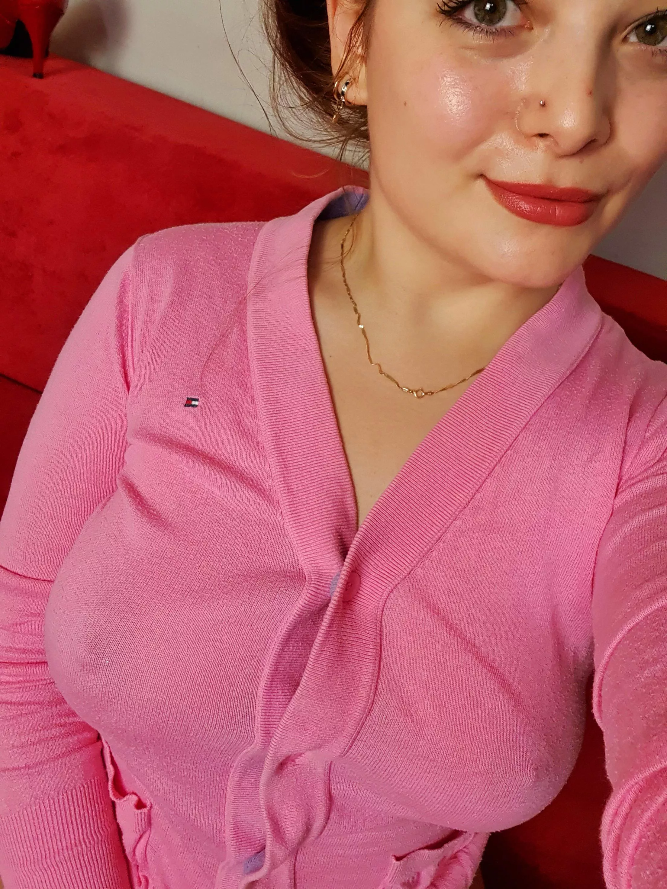 Ignore my pimple! f20