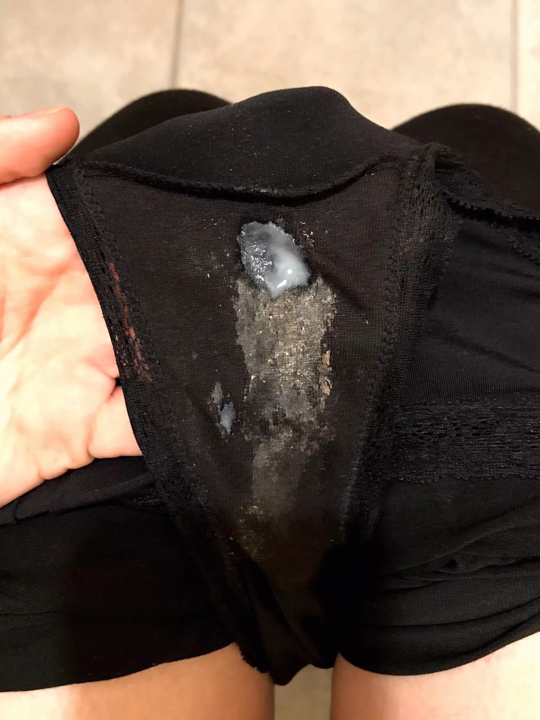 I‘ll be working out four hours every day for this week. Can you imagine what my panties will smell like? 😮 ask to see my panty drawer. You’ll love it!