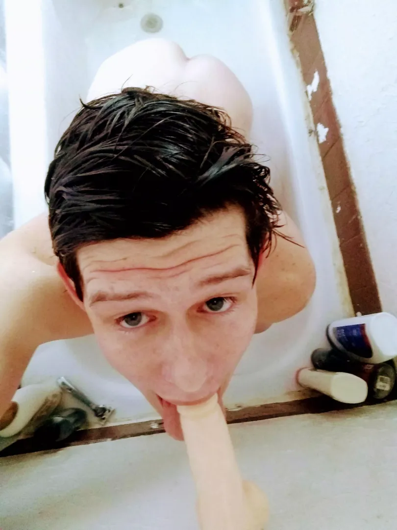 I'll beg for your load 🤤 DMs open 