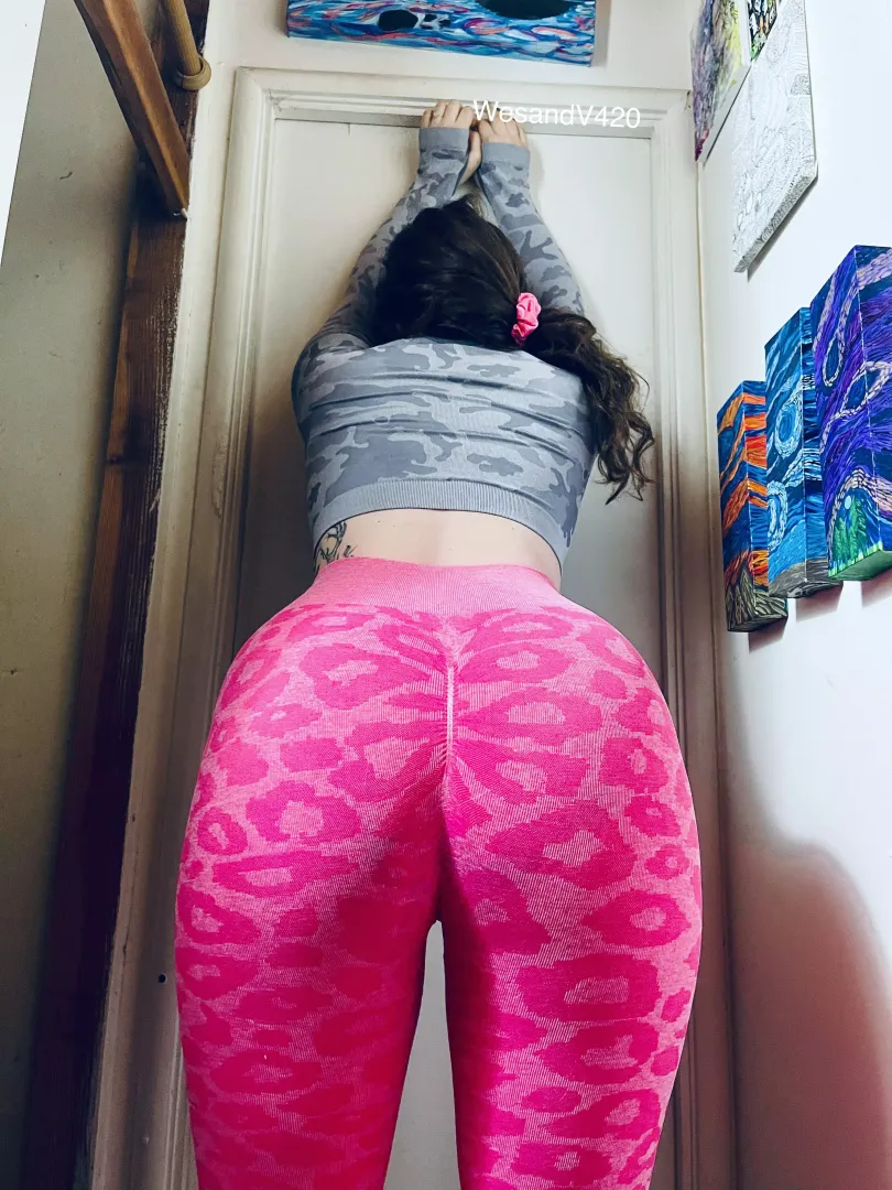 I’ll send nudes if my thicc body turns you on