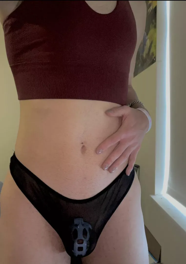 I’ll start posting daily morning verifications of my chastity journey 💕 Day 65