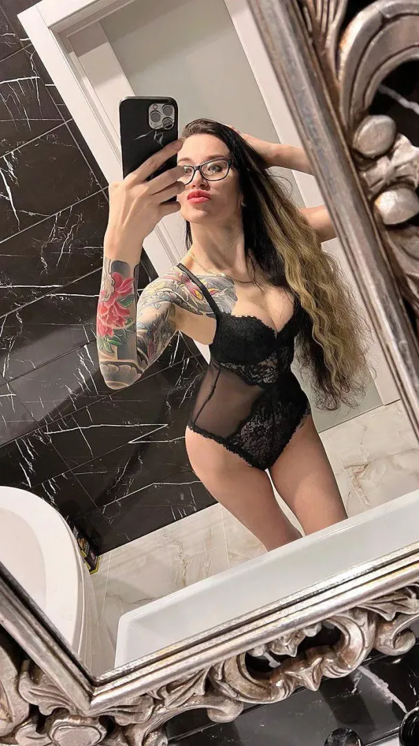 I’m 42 and still hot mmmm