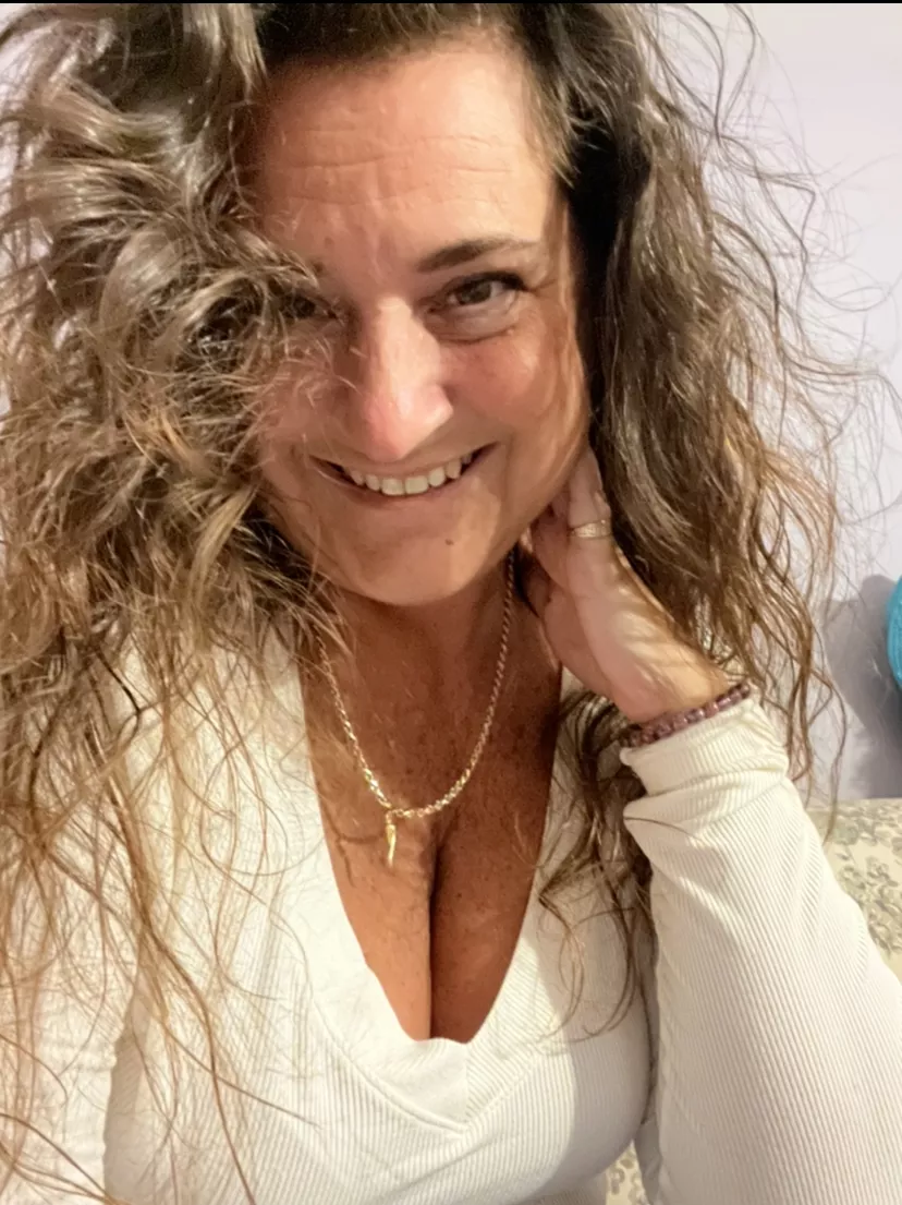 I'm a 52 YO MILF! Hope you enjoy your day! Love it when I see guys checking me out!