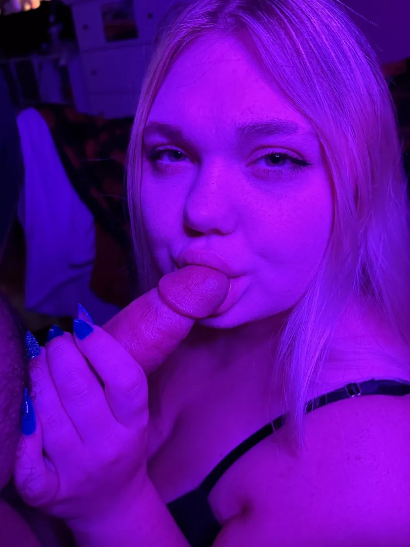 i’m a brat until i get face fucked