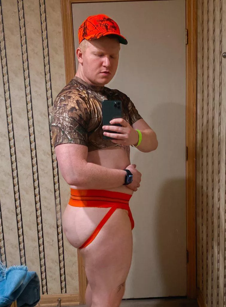 I’m a country ginger that also loves the color orange