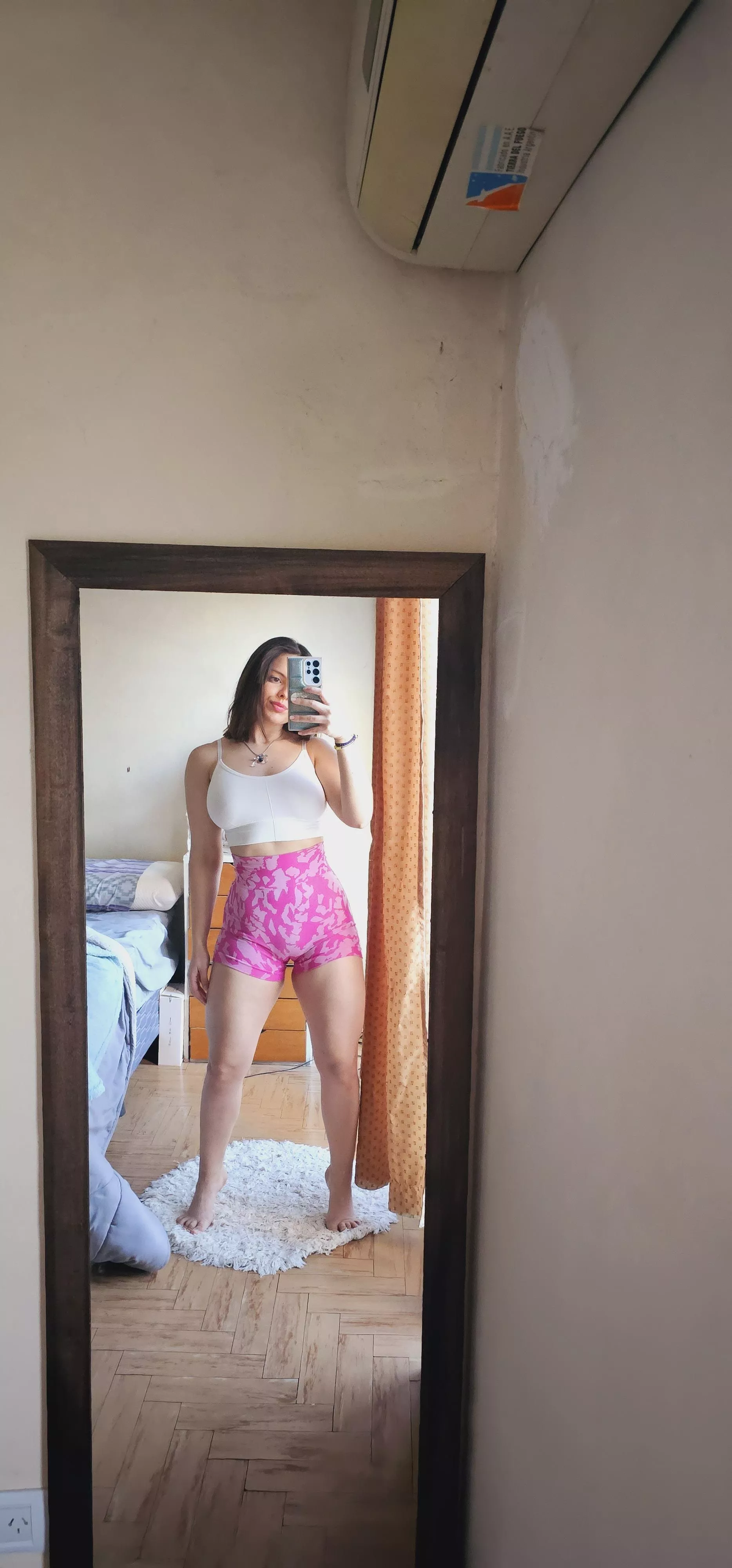 I'm a fan of gym croptops.