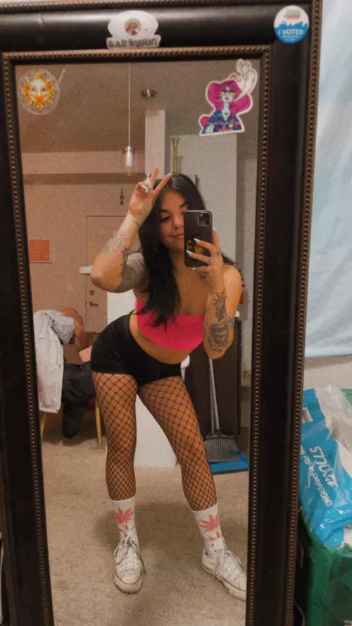 I’m a slut for raves 🥳