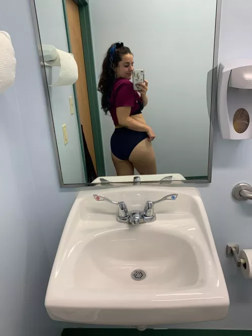 i’m a vet tech, can we fuck like rabbits?🐰