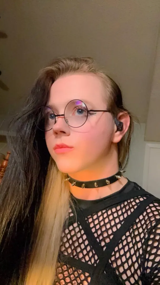 I’m actually just showing off this picture :3