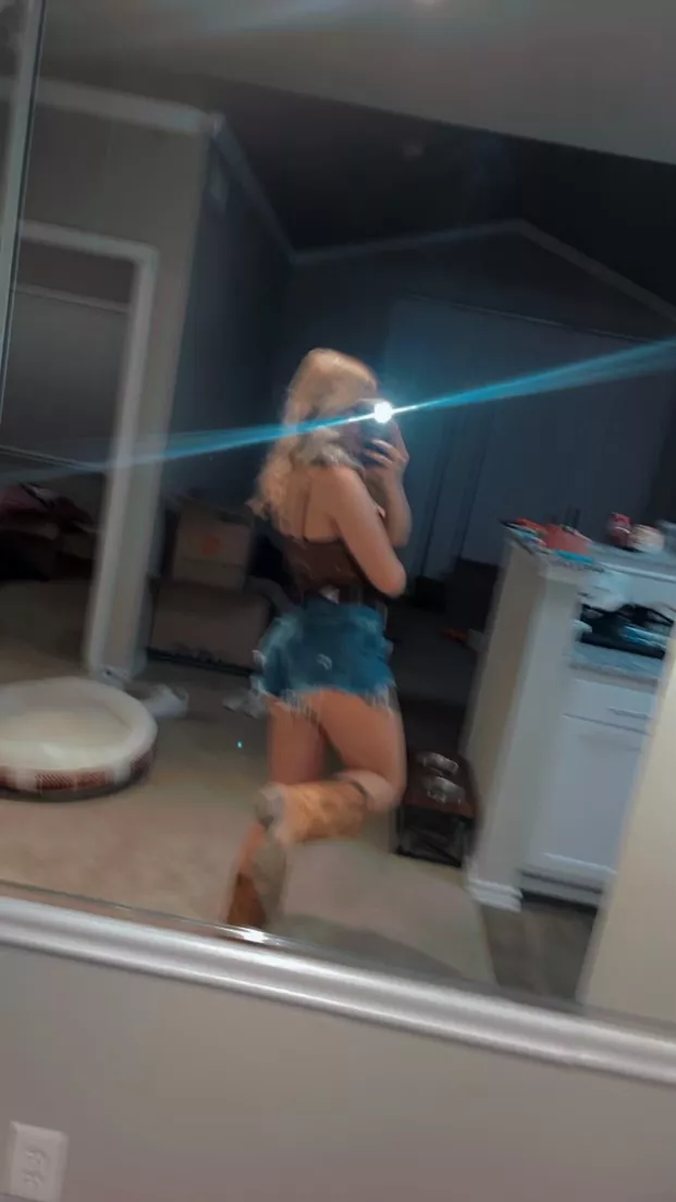 I'm all ready for our date tonight <3