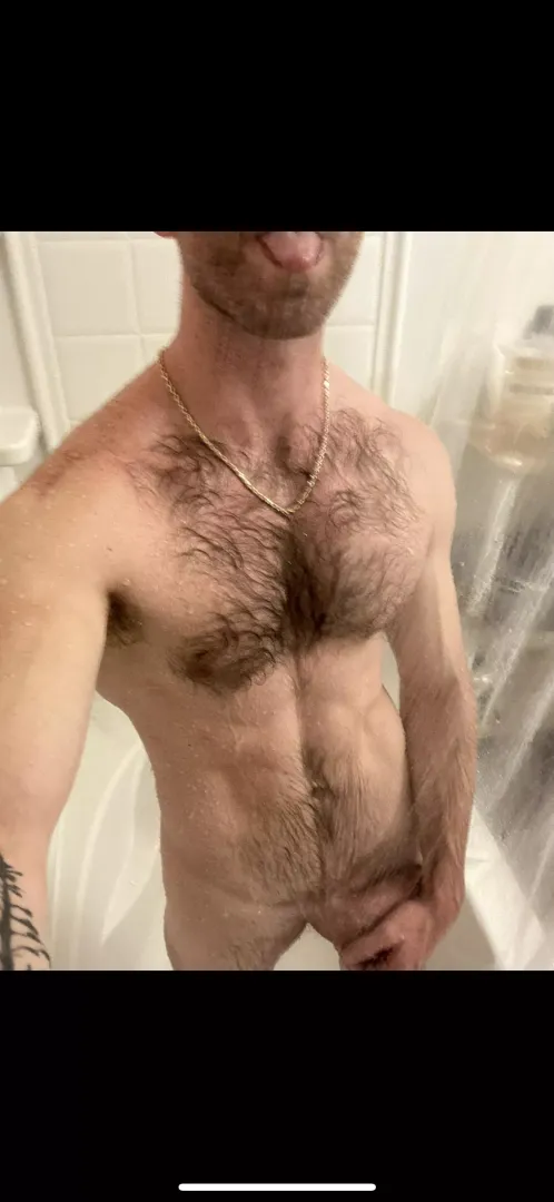 I’m always taking pics for this sun in the shower lol 