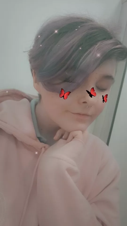 I'm bored, hi :3