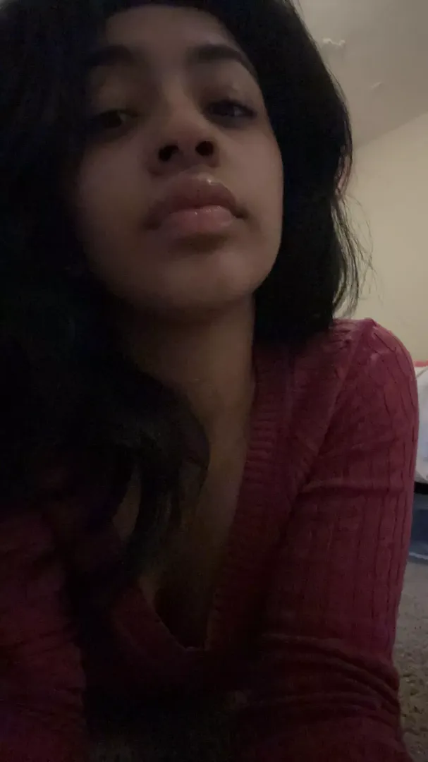 I’m bored, let’s play a drain game loser. Your wallets aching to be emptied💋 [findom]