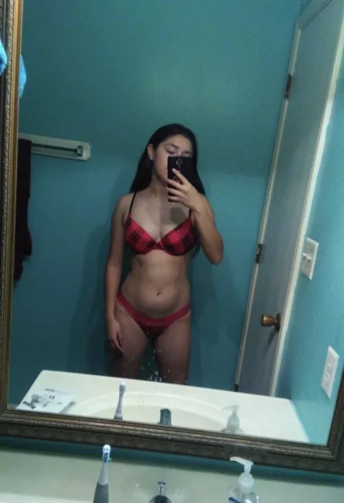 im bored let’s talk? f18