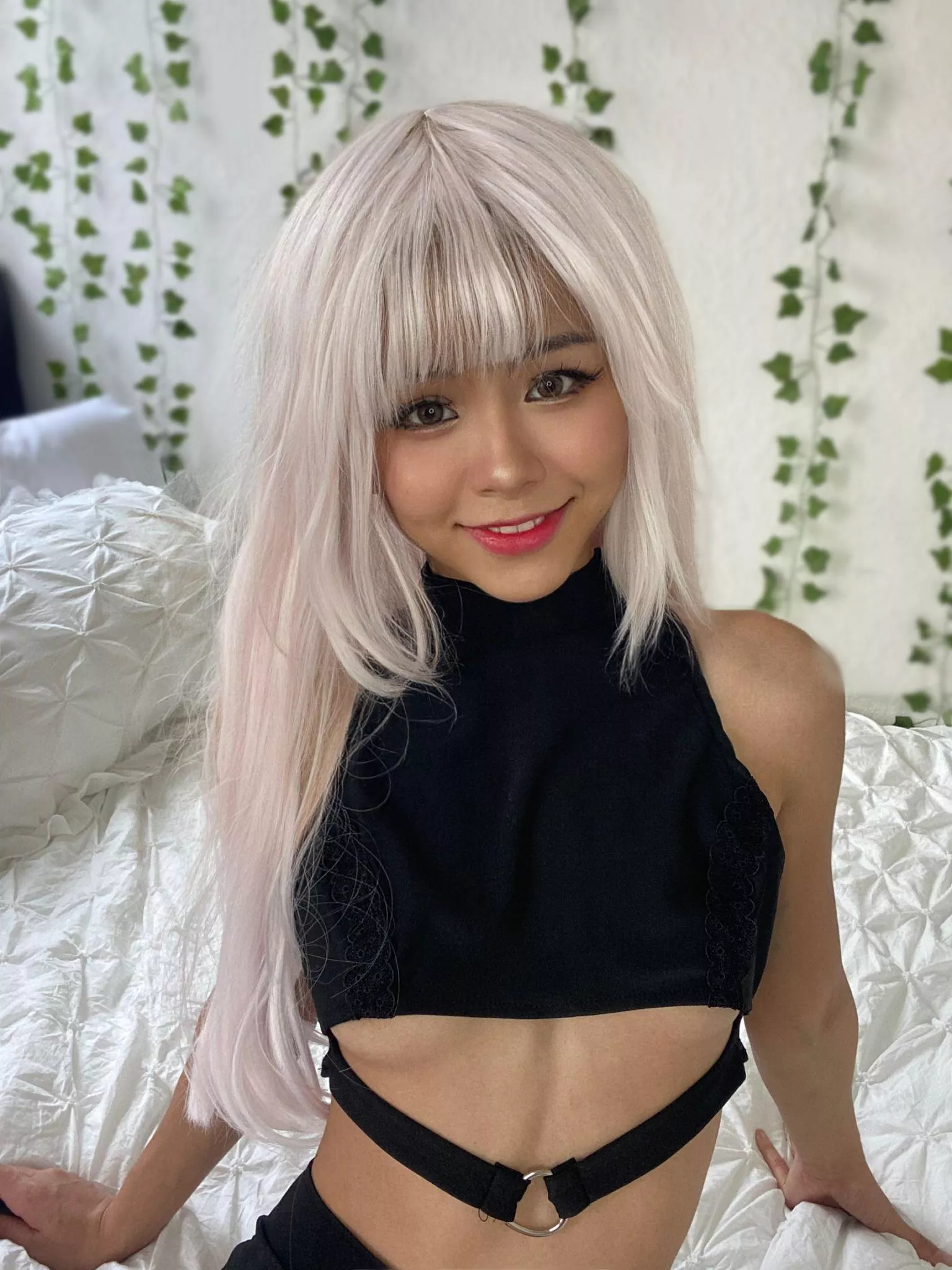 I'm cute and pretty shy, but would like to make new friends