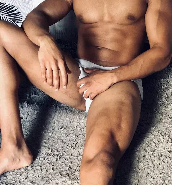 I’m feeling a little tight… would you help me? 