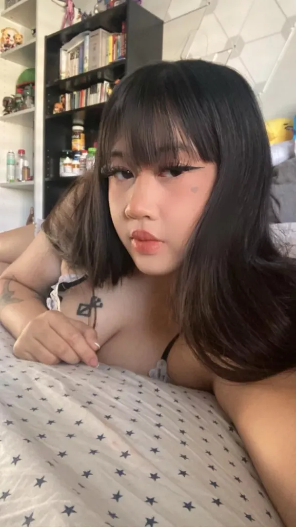 im full filipino but people think im japanese/korean! what do u think?