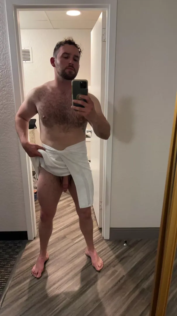 I’m glad this hotel shower is hot